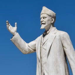 法国球星恩东贝莱力挺总统候选人批对手无能,恩东贝莱加盟巴萨 第1张 法国球星恩东贝莱力挺总统候选人批对手无能,恩东贝莱加盟巴萨 第1张